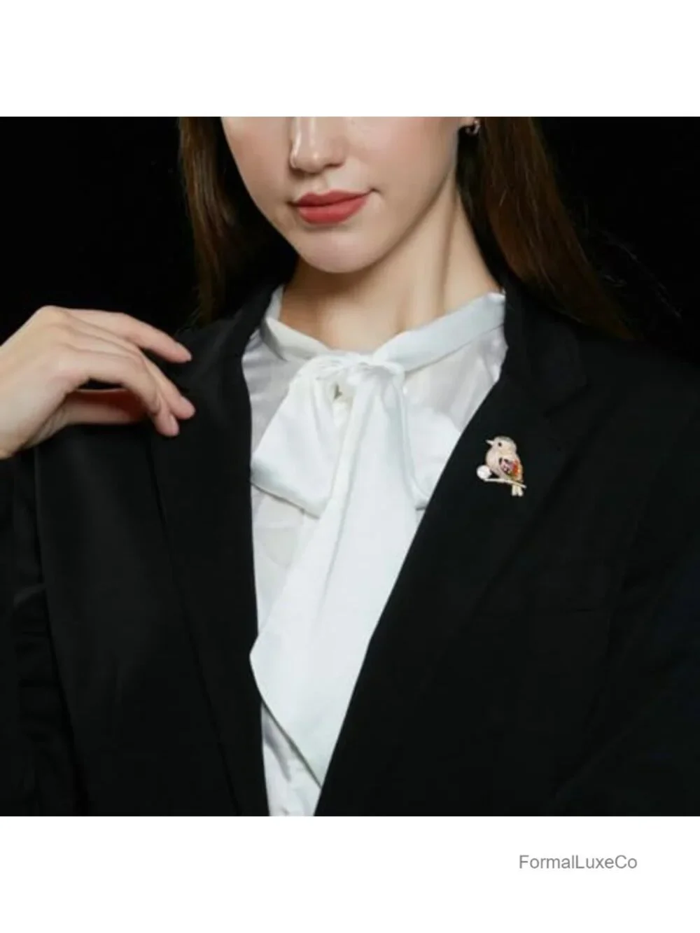 14K Gold Magpie Brooch Moissanite Crystal Bird Pin Cardigan Accessory